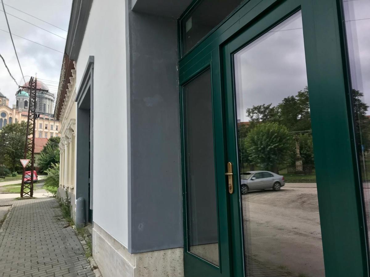 Medusa House Appartement Esztergom Buitenkant foto