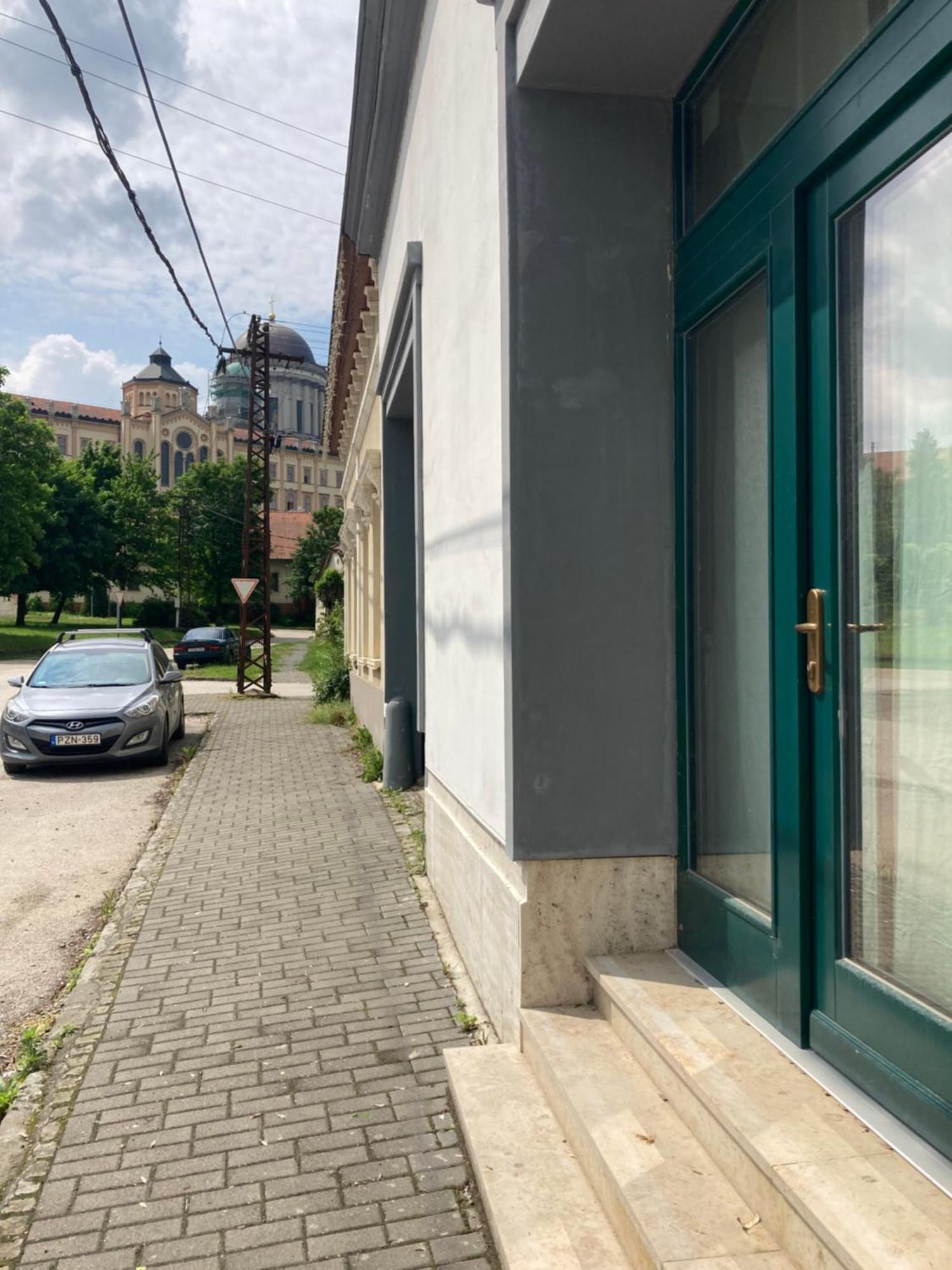 Medusa House Appartement Esztergom Buitenkant foto